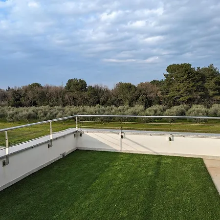 Vila Centinera Mit Pool In Meernaehe Banjole