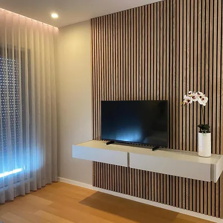 Centinera Mit Pool In Meernaehe *